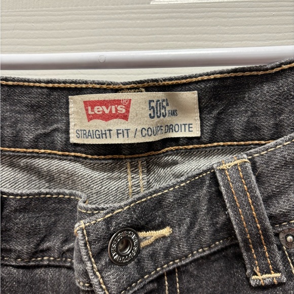 Levi 505 Straight Cut Jeans - Picture 3 of 5